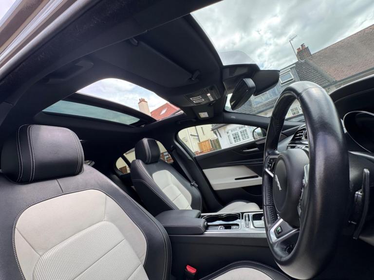 2017 Jaguar XE 2.0d R-Sport Auto Euro 6 (s/s) 4dr SALOON Diesel Automatic