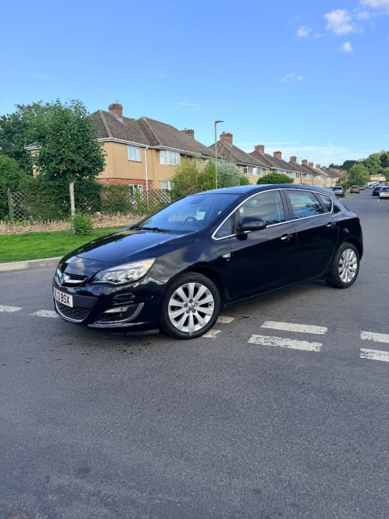 Vauxhall, ASTRA, Hatchback, 2013, Manual, 1598 (cc), 5 doors