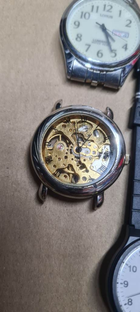 Job lot of vintage wristwatches & pocket watch Mechanical & quarts