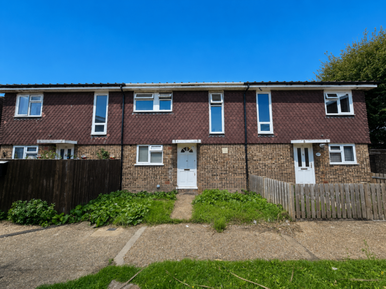Flat 5, 25 Smith Street	KT5 8SW