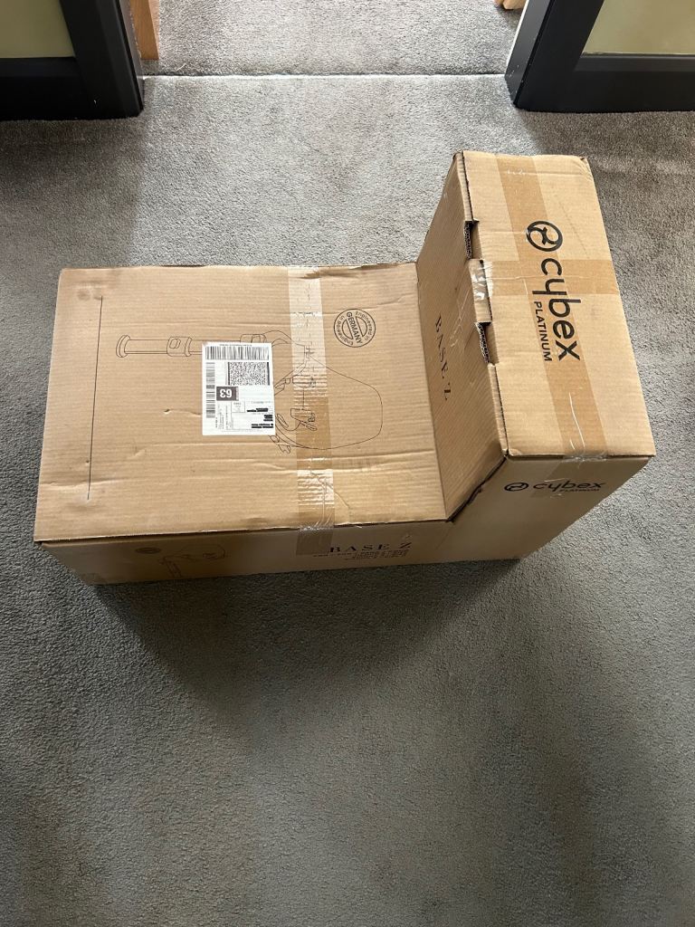 Cybex Cloud Z+ Seat and Cybex Isofix Base