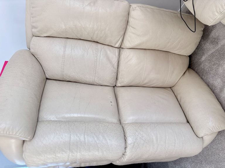 Used cream leather sofa set 