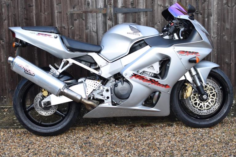 Honda CBR900RR-1 929 Fireblade (13500 miles) 2003 03 Reg *WITH VIDEO*