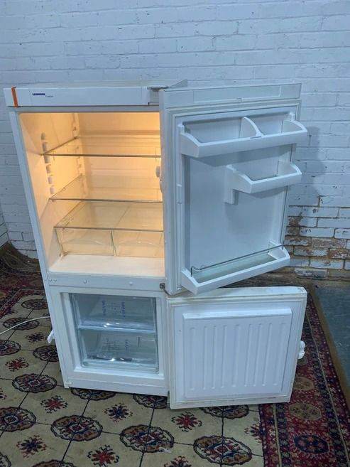 Liebherr Medium Fridge Freezer  Works Great  Working Order