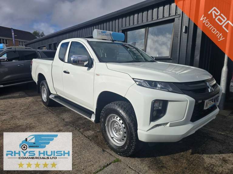 2019 Mitsubishi L200 Club Cab DI-D 150 4Life 4WD PICK UP DIESEL Manual