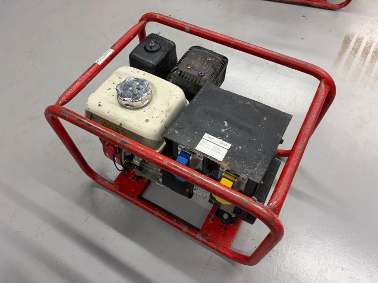 Honda Pramac E3200 2.7KVA 110v 240v Generator Serviced (3 available)