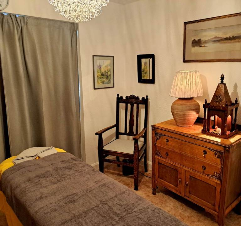 Relaxing full body massage by experienced male therapist