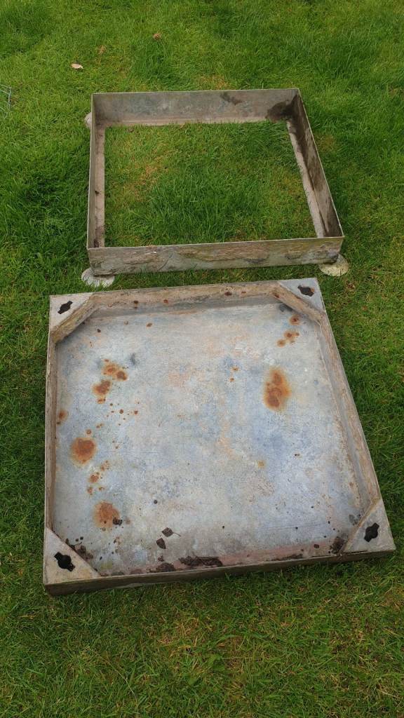 Block paving manhole cover