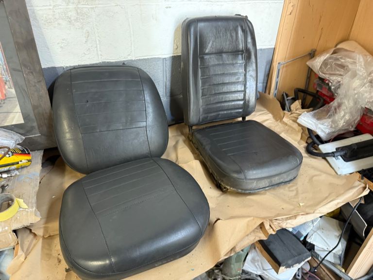 Land Rover defender 90 td5 front seats 