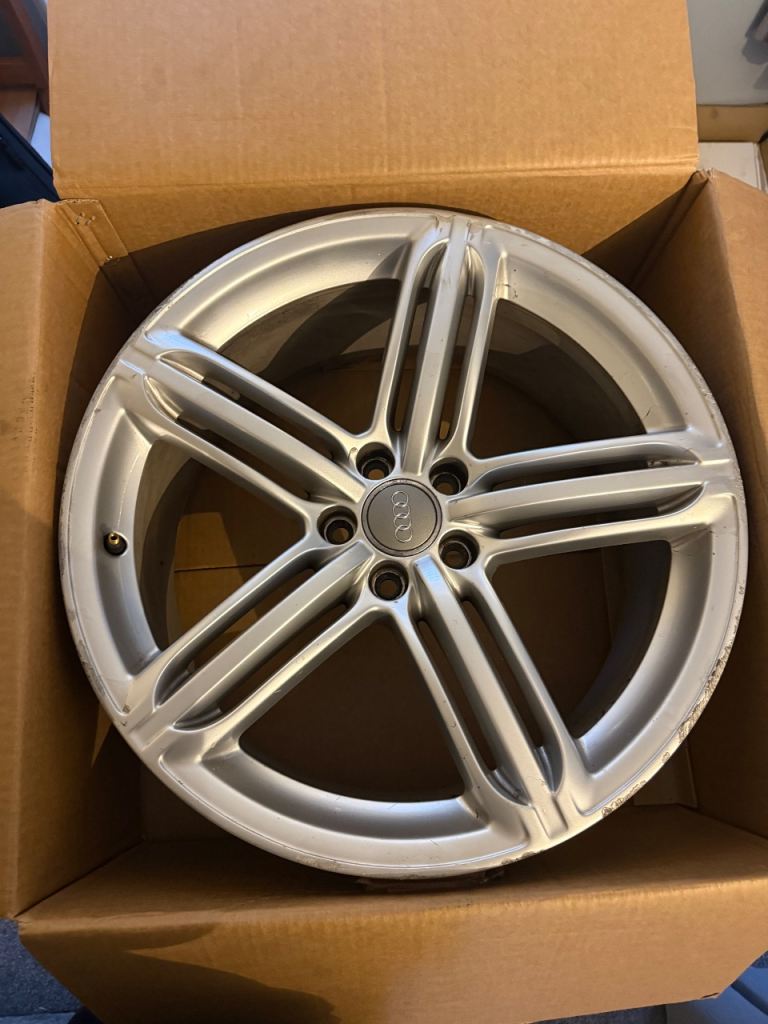 Audi Q5 S-Line 5 Spoke wheels 