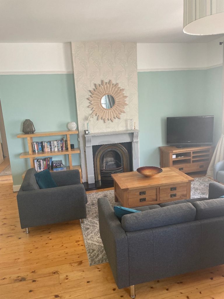 2 bedroom flat available for 2 months ONLY