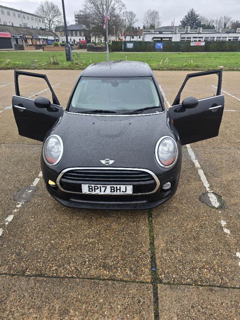 Mini cooper 2017 1.5 petrol good spec 5 door cheapest online