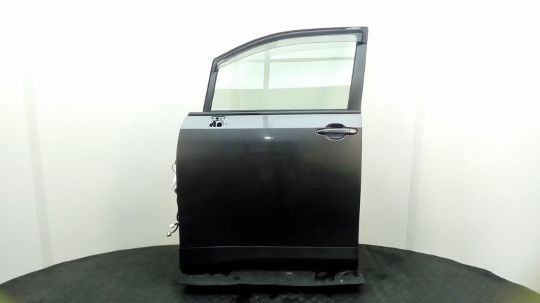Toyota Noah Voxy Left Front Door N/S 2007-2016 5 Door Mpv 6700228230