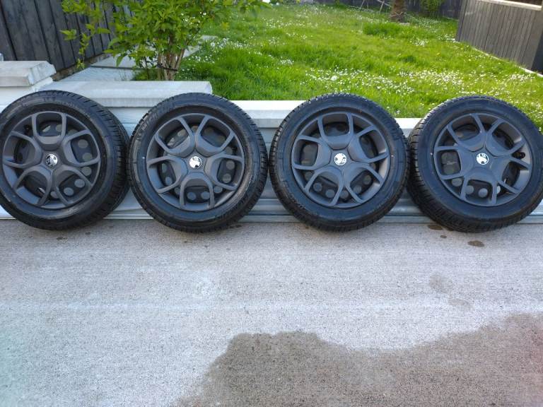 Brand new vans tyres Goodyear 215/60 R17C 