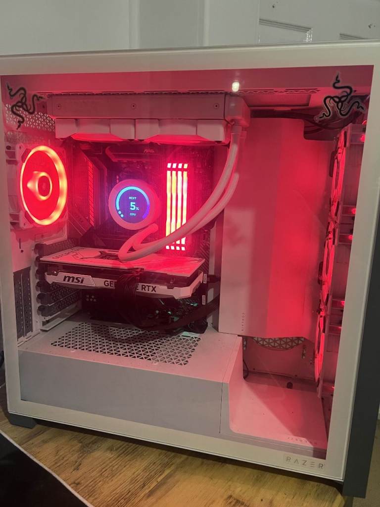 custom built gaming PC , entire setup - PC , keyboard + mouse , monitor and microphone