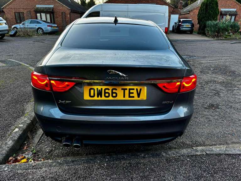 Jaguar XF 2.0d Portfolio Auto Euro 6 (s/s) 4dr 2016 (66 Reg) FSH - only 1 previous owner