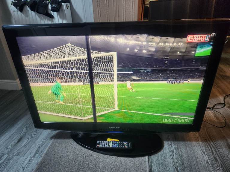 40 inch Lcd Samsung tv hdmi tv ( 32 tv and 42 inch tv also available) with remote 