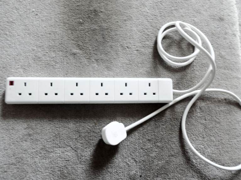 6 socket extension lead