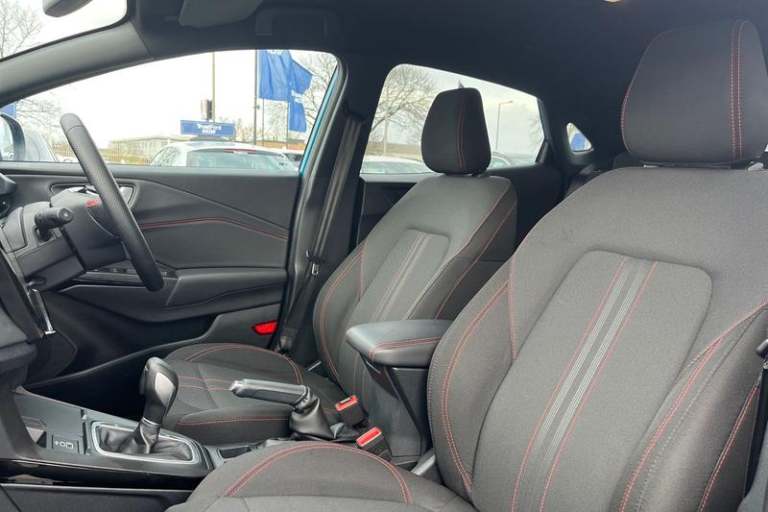 2025 Ford Puma 1.0 EcoBoost Hybrid mHEV ST-Line 5dr DCT ** Sync 4 - Bluetooth / USB Connec Hatchb...