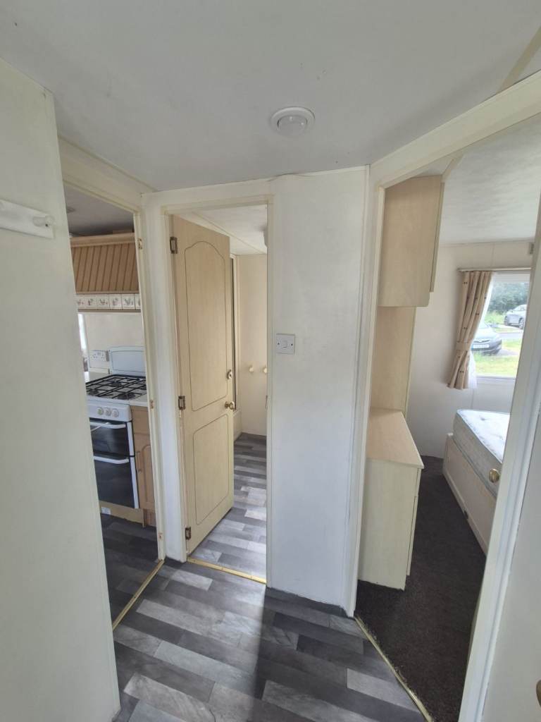 Staic caravans long term rental