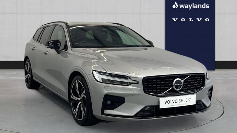 2025 Volvo V60 Ultra, B4 Mild hybrid, Petrol, Dark (Panoramic Sunroof, BLIS, Pilot Assist) Estate...