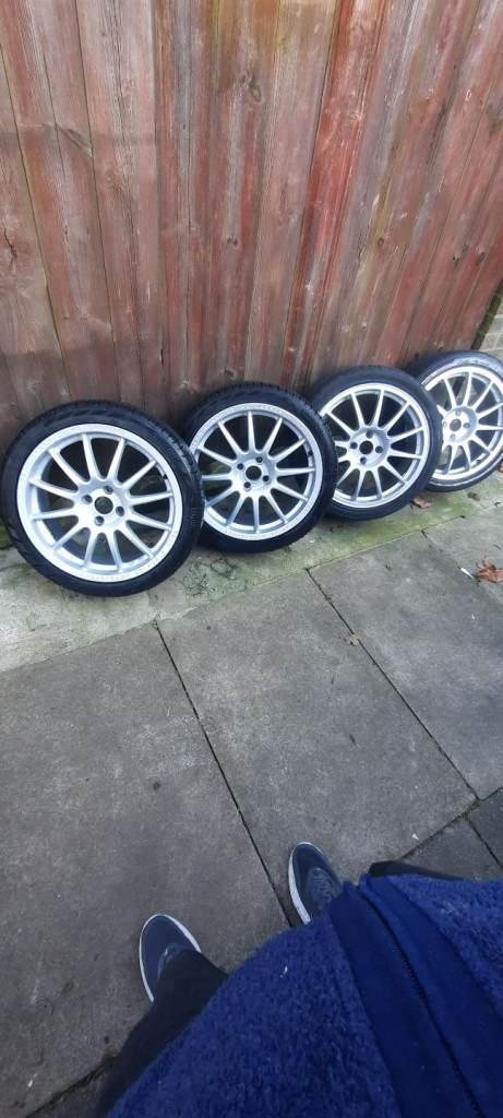 215/40/17 Team Dynamics Race wheels