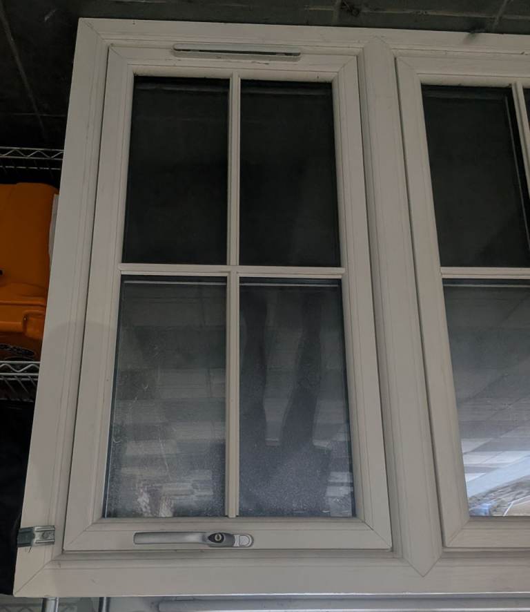 House Window 1650 x 1010mm