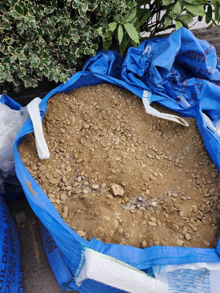 Ballast and river sand 