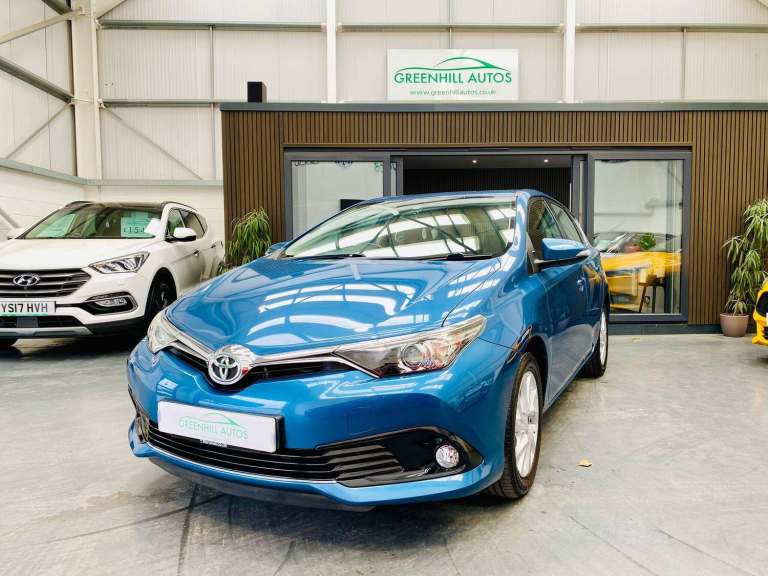 2016 Toyota Auris 1.2T Business Edition 5dr HATCHBACK PETROL Manual