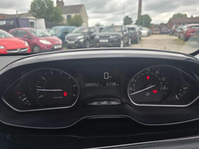 2017 Peugeot 208 1.2 PureTech Active Euro 6 5dr HATCHBACK Petrol Manual