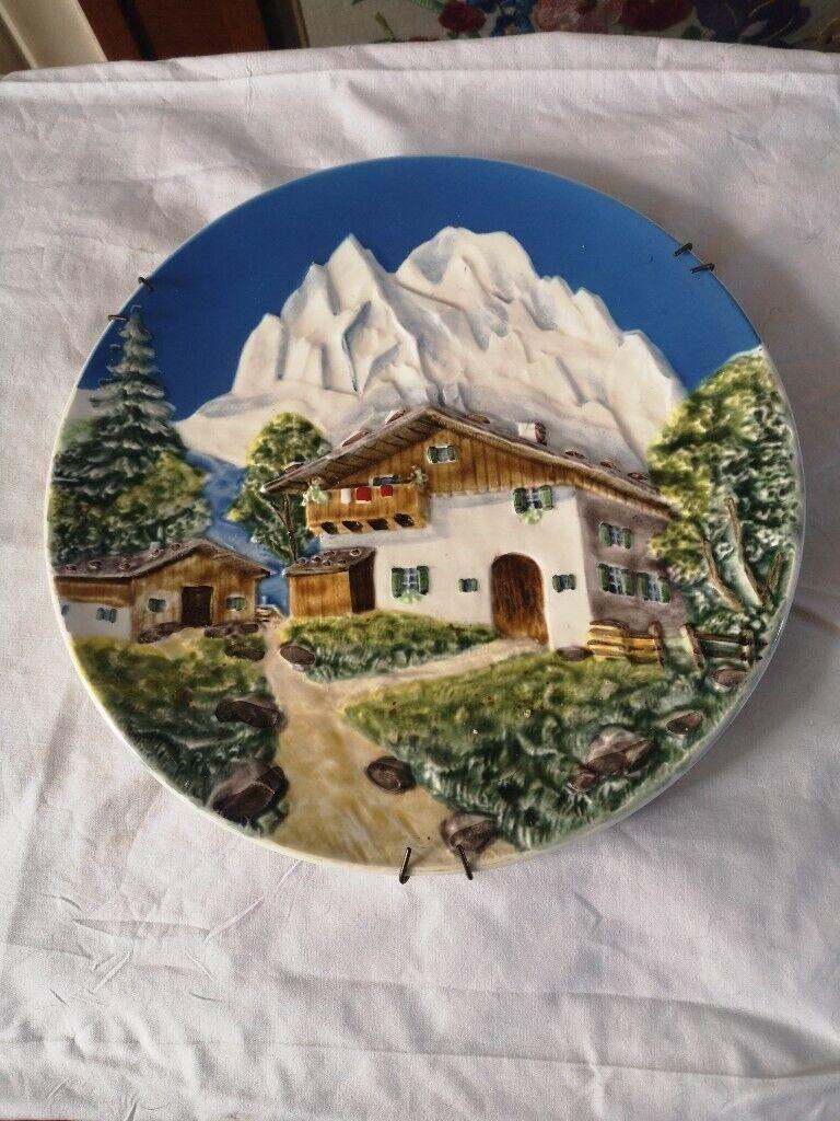 A CEREMIC WESTERN GERMANY LARGE ORNIMENTAL PLATE