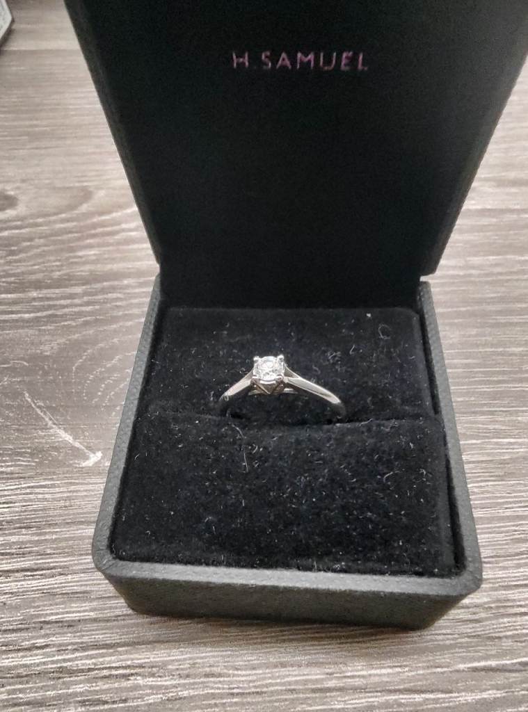 BEAUTIFUL H SAMUEL 9CT WHITE GOLD .25CT DIAMOND RING COST £799 NEW ORIGINAL BOX AND 