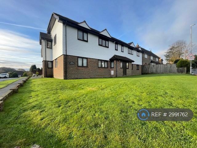 2 bedroom flat in Crowborough Hill, Crowborough, TN6 (2 bed) (#2991762)