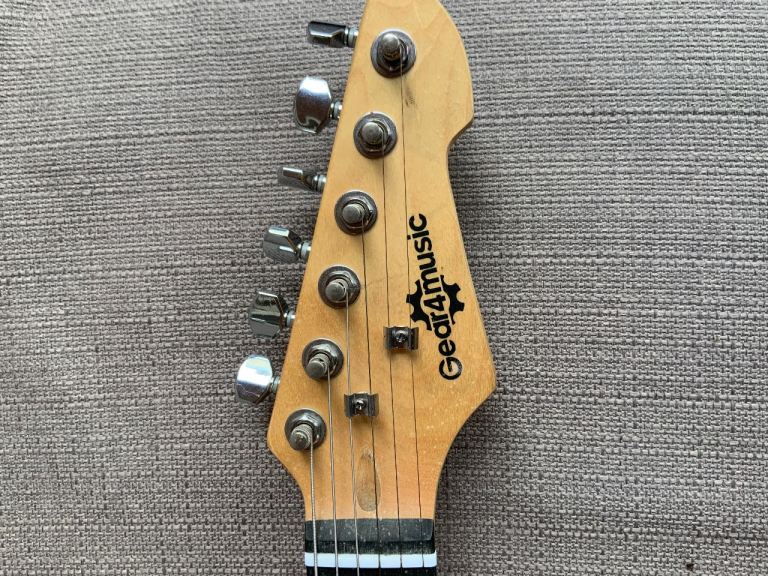 3/4 scale Stratocaster style electric guitar + accessories 