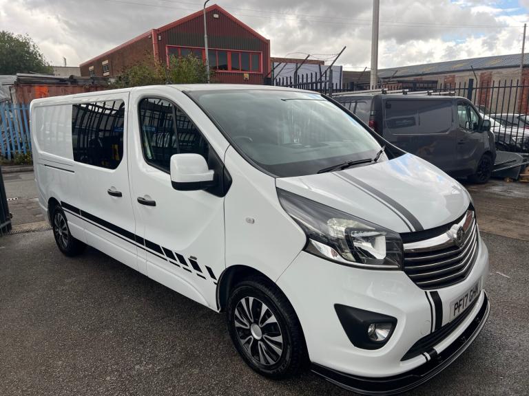 2017 VAUXHALL VIVARO CREW CAB 6 SEATER LWB SPORTIVE BI TURBO ULEZ FREE EURO 6