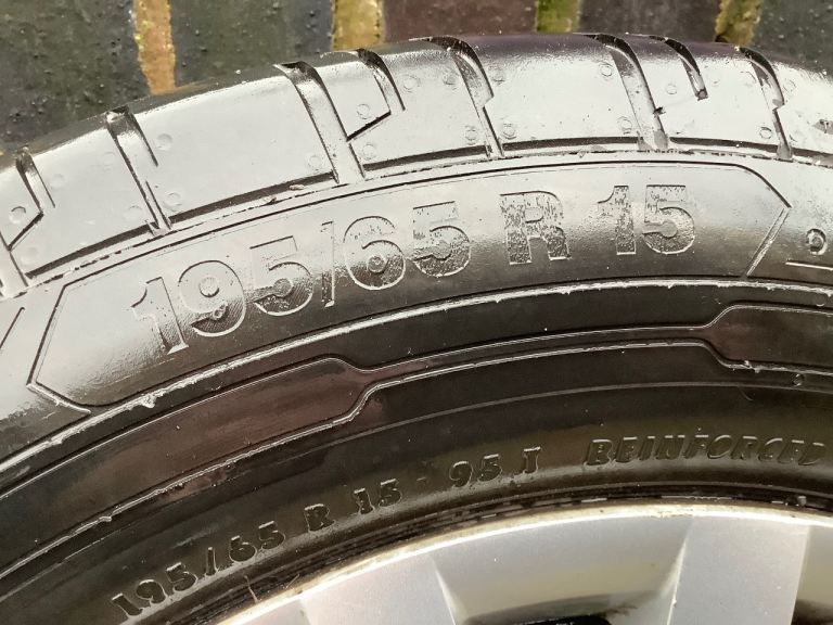 Vw Caddy 2019 original wheels and trims.