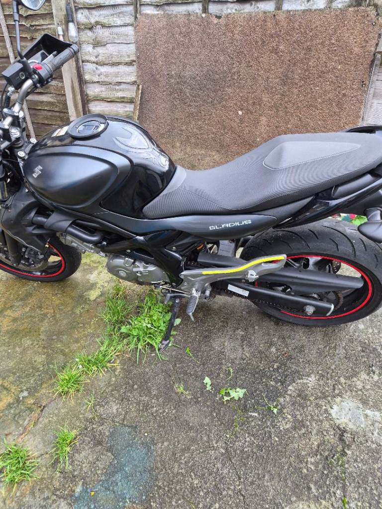 Suzuki, SFV, 2015, 645 (cc)