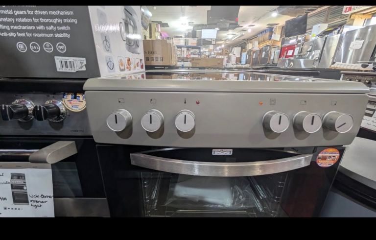 AMICA SILVER 60CM CERAMIC ELECTRIC COOKER-4 ZONES-65L FAN OVEN-GRILL-MULTIFUNCTION OVEN-EX DISPLAY