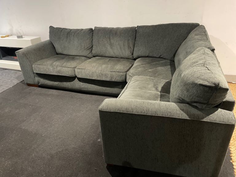Comfy Fabric Corner Sofa – (Delivery Available)