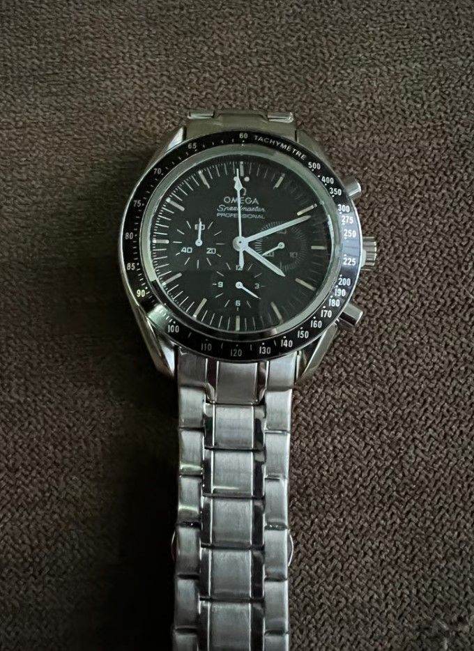 image for Omega Speedmaster moonswatch watch