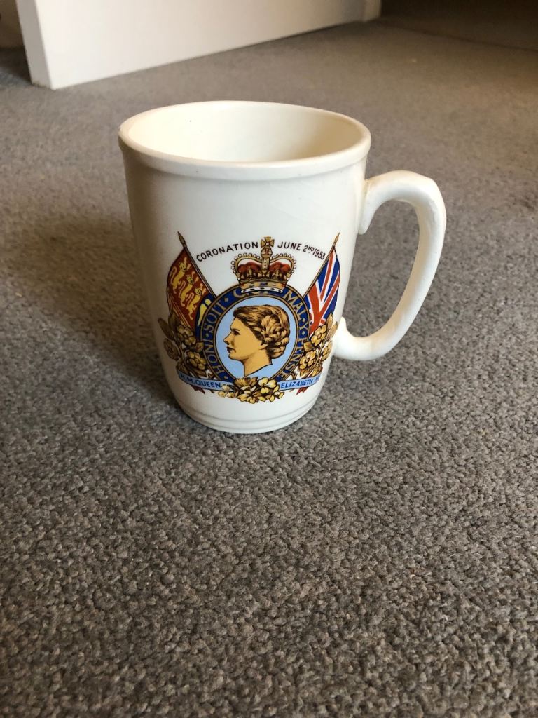 Queen Elizabeth II Coronation 1953 - Commemorative Royal Family Vintage Mug Cup