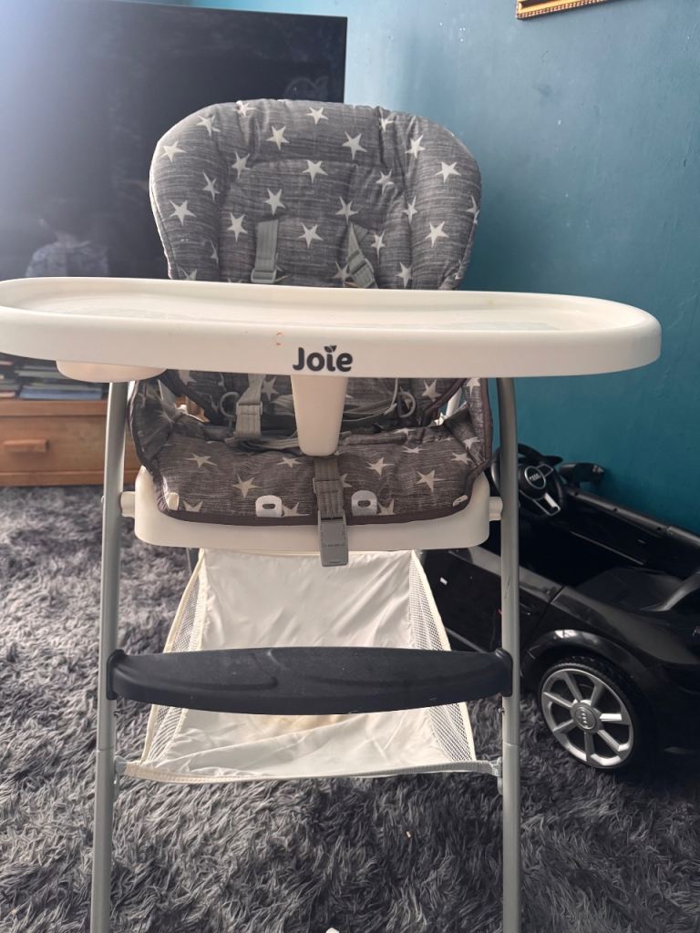 Joie High Chair - Grey with Star Pattern, Good Condition