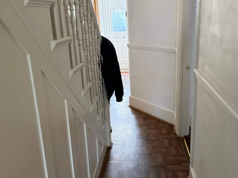 3 Bed House Chadwell Heath RM6 - £2700