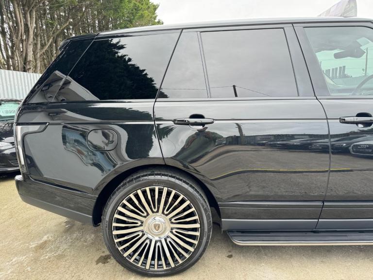2021 Land Rover Range Rover 2.0 P400e Westminster Black 4dr Auto SUV Petrol/Electric Hybrid Autom...