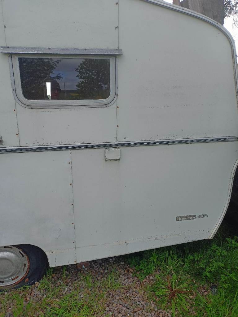 1964 VINTAGE CARAVAN...