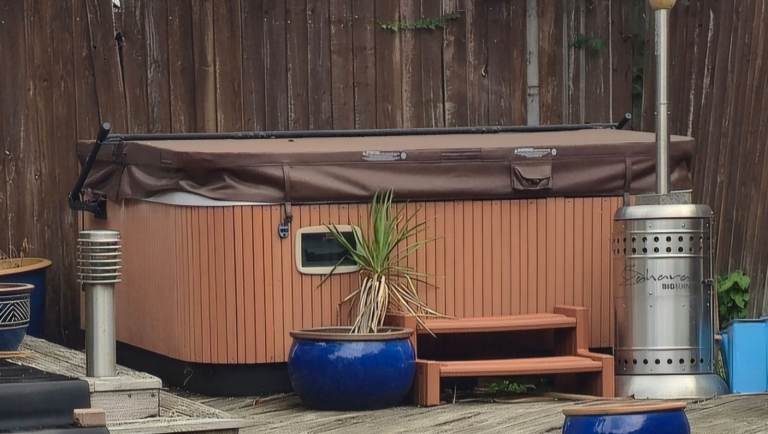 Jacuzzi Model J375