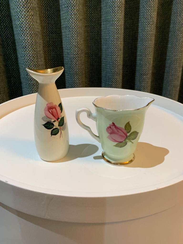 Very Pretty Salisbury Jug & Wade Posy Vase