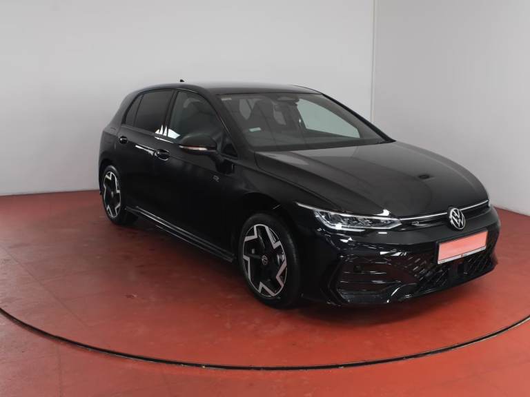 2025 Volkswagen Golf 1.5 TSI R-Line