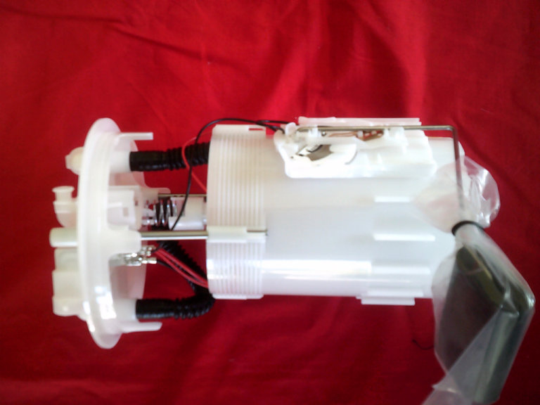 image for FUEL SENDER -RENAULT TRAFIC/OPAL VIVARO/NISSAN ETC - NEW IN BOX