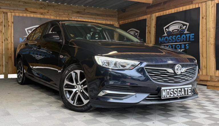 2020 Vauxhall Insignia 1.6 Turbo D ecoTec Design 5dr HATCHBACK DIESEL Manual